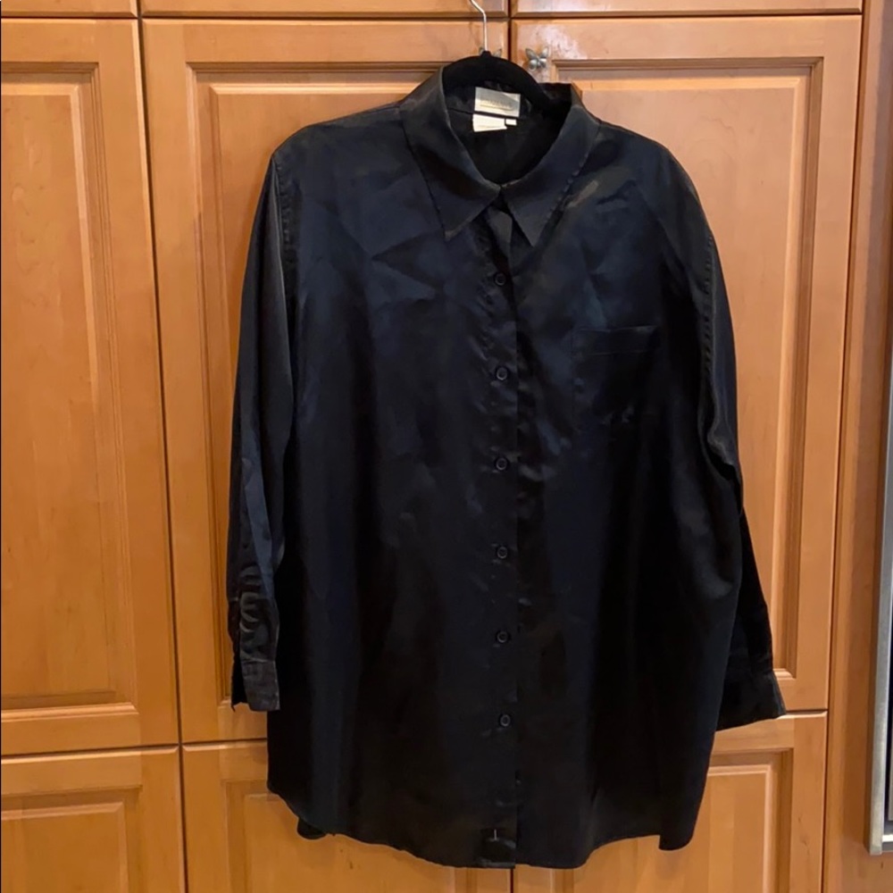 Women’s black L long sleeve blouse